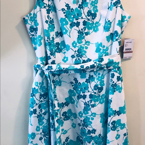 Spring/Summer Dress - Picture 2 of 6